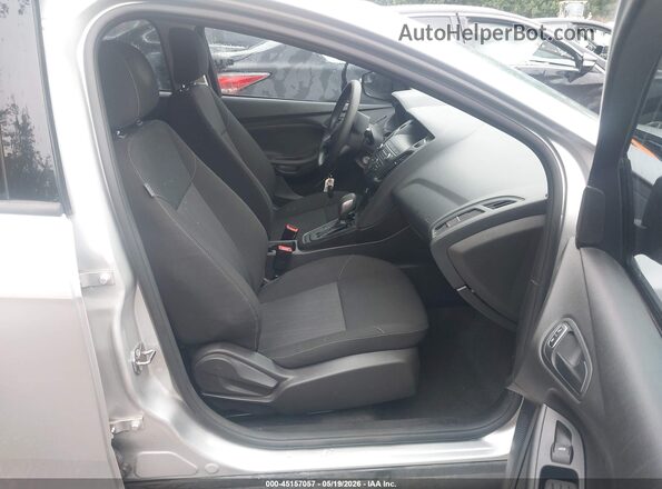 1FADP3E26JL251622 2018 FORD FOCUS Silver 