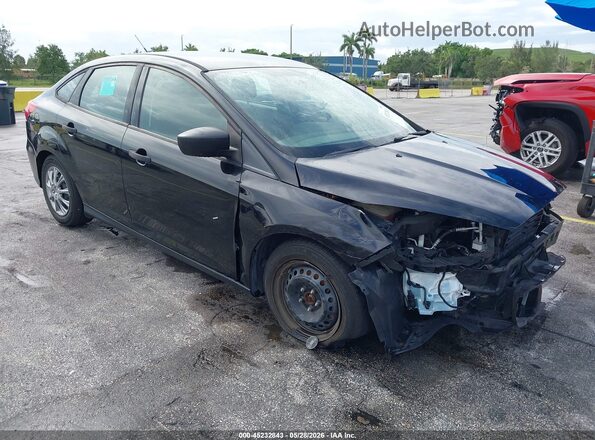 1FADP3E28HL337833 2017 FORD FOCUS Black Widok z przodu