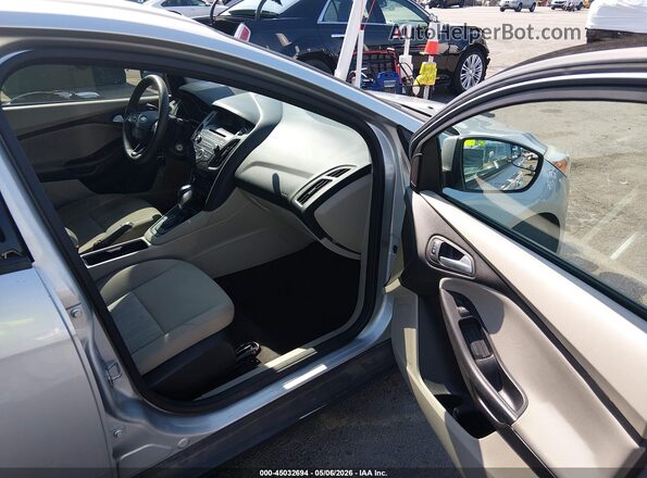 1FADP3F20GL210734 2016 FORD FOCUS Gray Սալոնի դիմացի տեսք