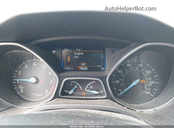 1FADP3F20GL332820 2016 FORD FOCUS Red Widok tylnych siedzeń