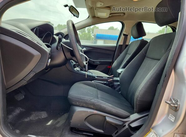 1FADP3F20HL229897 2017 FORD FOCUS Silver 
