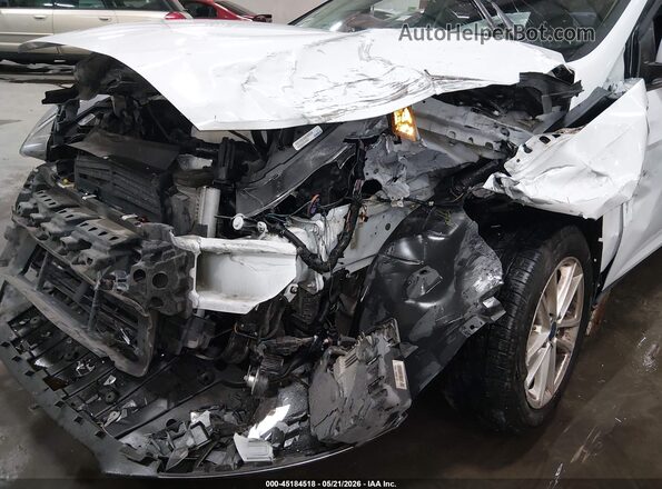 1FADP3F21GL205039 2016 FORD FOCUS White Front view