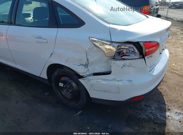 1FADP3F21GL250384 2016 FORD FOCUS White 