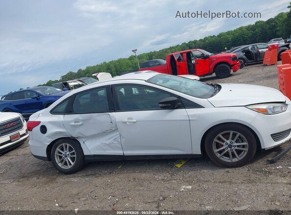 1FADP3F21GL396946 2016 FORD FOCUS White Սալոնի հետևի տեսք