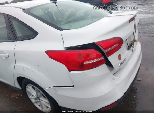 1FADP3F21JL227453 2018 FORD FOCUS White Widok zestawu wskaźników