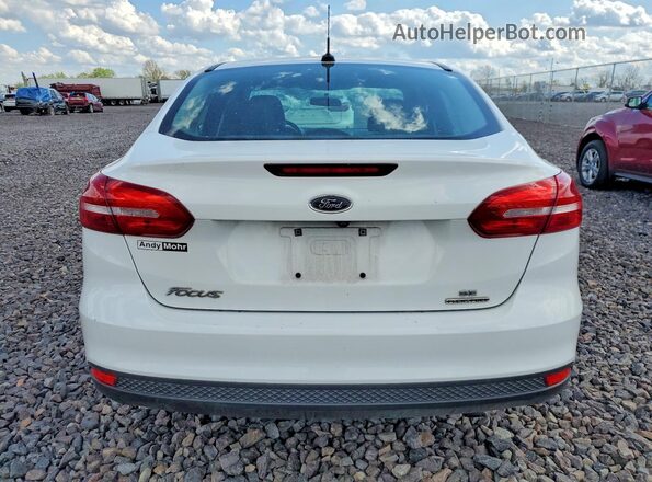 1FADP3F22GL267145 2016 FORD FOCUS White Rear view