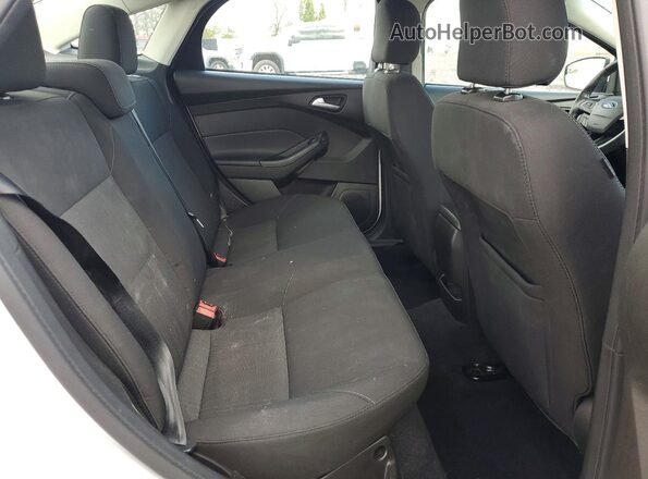 1FADP3F22GL267145 2016 FORD FOCUS White Rear seats view