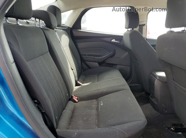 1FADP3F23HL201558 2017 FORD FOCUS Blue Вид задніх сидінь