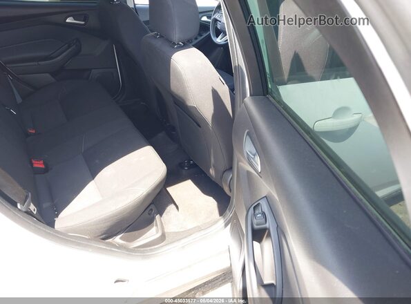 1FADP3F23HL342405 2017 FORD FOCUS White 