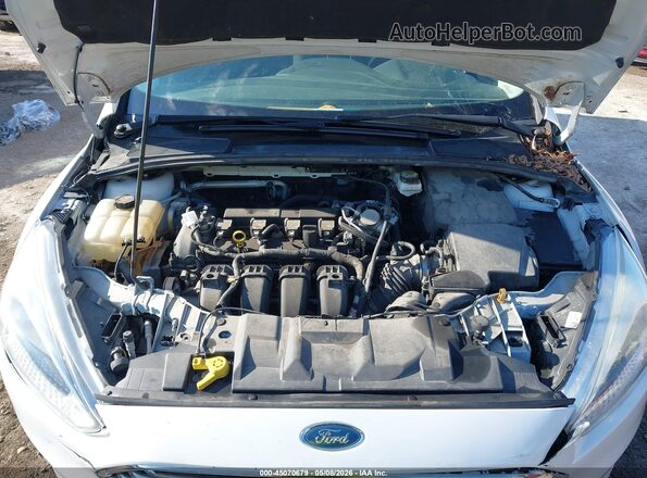 1FADP3F24HL328173 2017 FORD FOCUS White უკანა ხედი