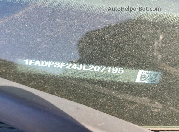 1FADP3F24JL207195 2018 FORD FOCUS Charcoal Vista del compartimento del motor