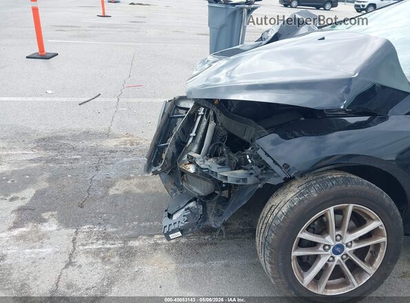 1FADP3F24JL327515 2018 FORD FOCUS Black Widok z przodu