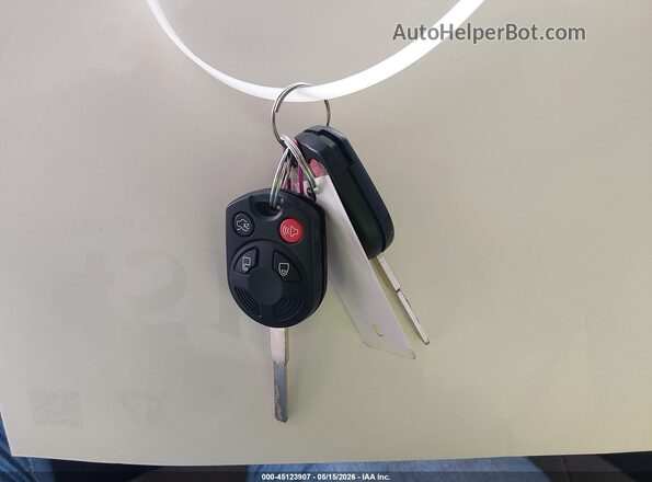 1FADP3F25HL269702 2017 FORD FOCUS Серый Вид панели приборов