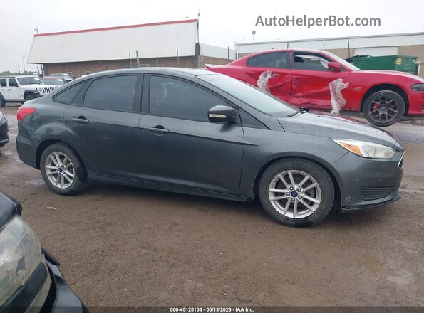 1FADP3F25HL270736 2017 FORD FOCUS Gray Вид задньої частини салону