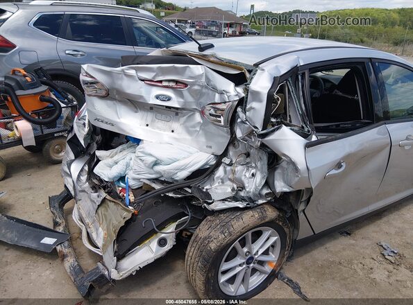 1FADP3F25HL315951 2017 FORD FOCUS Silver წინა ხედი