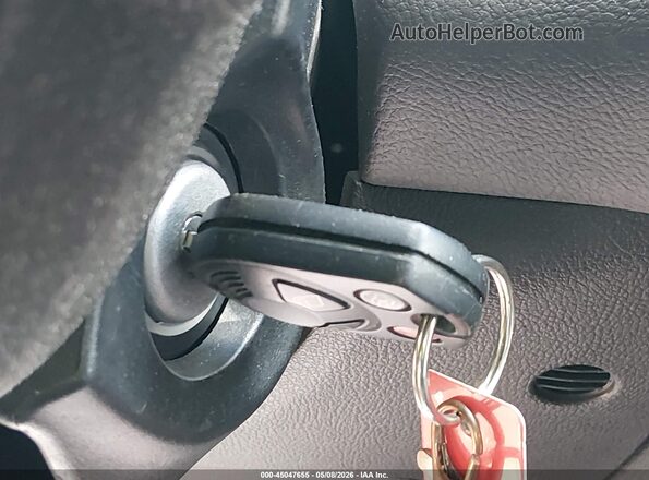 1FADP3F25HL315951 2017 FORD FOCUS Silver წინა პანელის ხედი