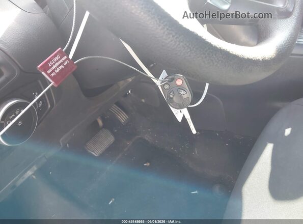 1FADP3F26GL284711 2016 FORD FOCUS Серебряный Вид панели приборов