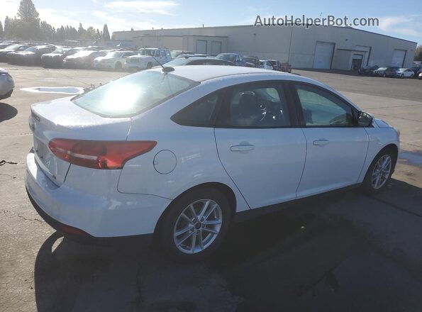 1FADP3F26GL373503 2016 FORD FOCUS Белый Задняя правая четверть