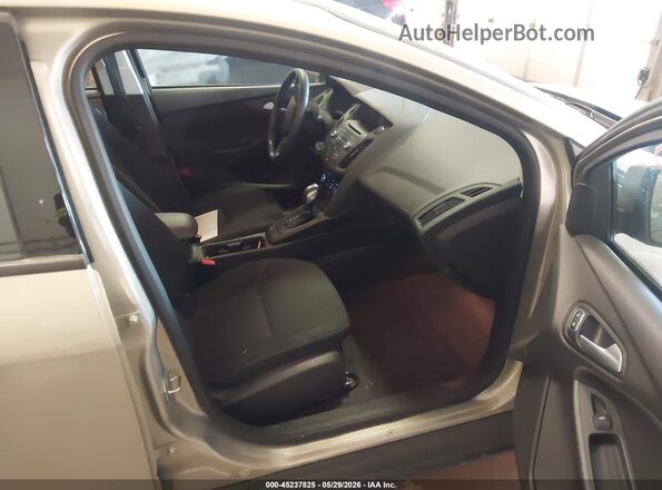 1FADP3F26GL391712 2016 FORD FOCUS Золотой 