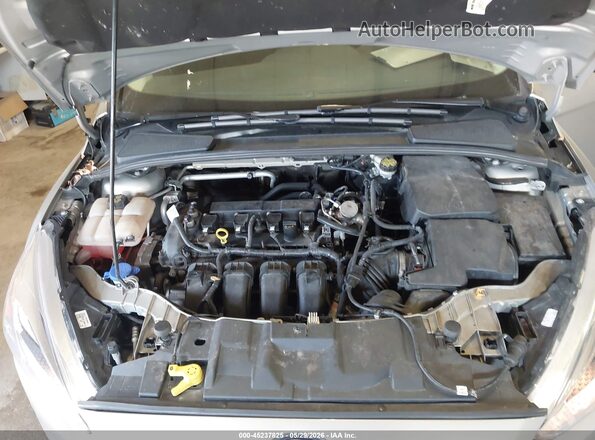 1FADP3F26GL391712 2016 FORD FOCUS Золотой 
