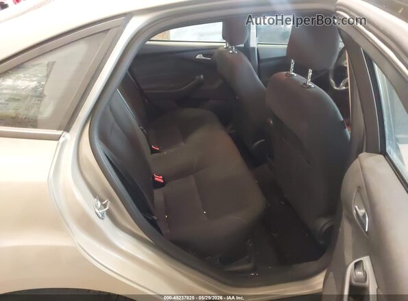 1FADP3F26GL391712 2016 FORD FOCUS Золотой 