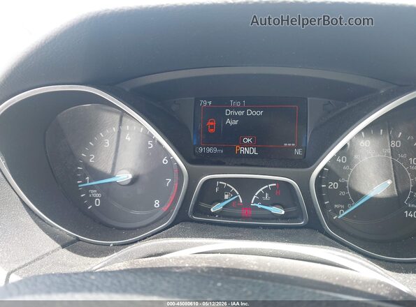 1FADP3F26HL251273 2017 FORD FOCUS Silver უკანა სავარძლების ხედი