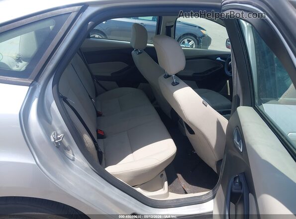 1FADP3F26HL251273 2017 FORD FOCUS Silver VIN კოდის სტიკერის ხედი