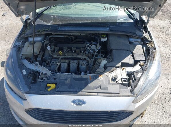 1FADP3F27JL259629 2018 FORD FOCUS Silver Rear view