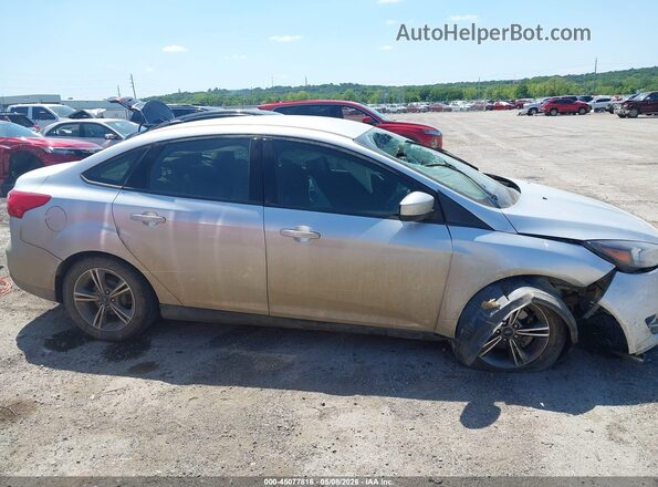 1FADP3F27JL259629 2018 FORD FOCUS Silver 360 interior view