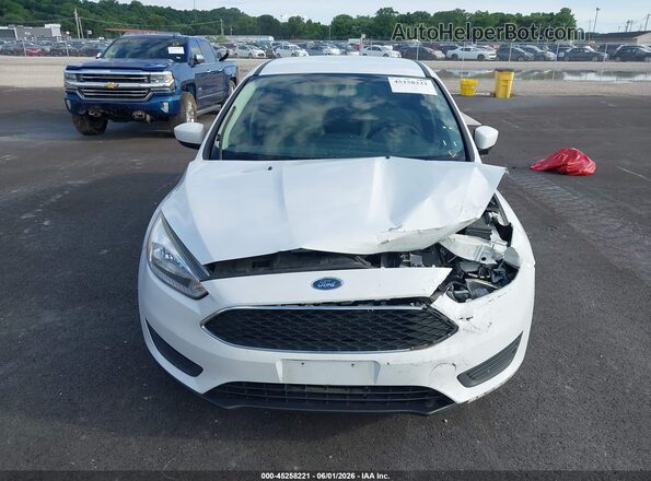 1FADP3F27JL269786 2018 FORD FOCUS White უკანა სალონის ხედი