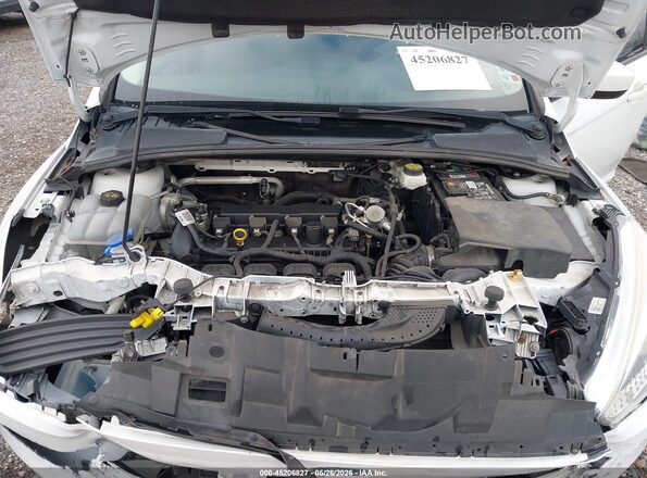1FADP3F28JL265827 2018 FORD FOCUS White Вид ззаду