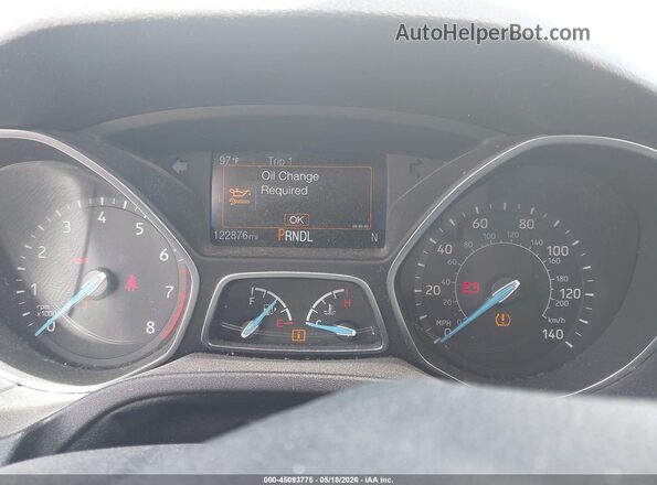 1FADP3F2XHL212928 2017 FORD FOCUS White უკანა სავარძლების ხედი