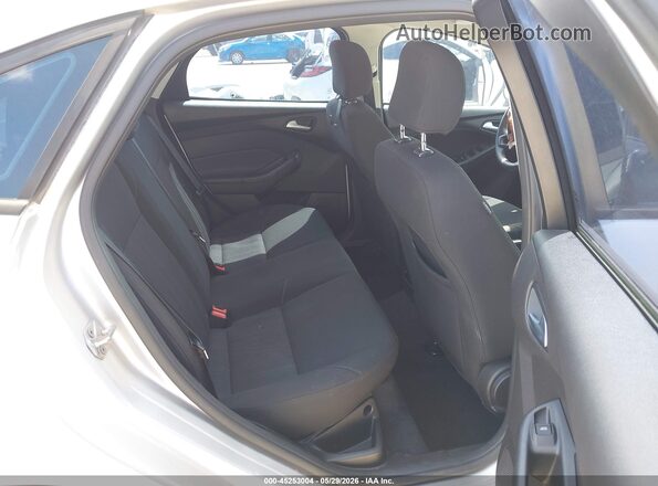 1FADP3F2XHL214131 2017 FORD FOCUS Silver 