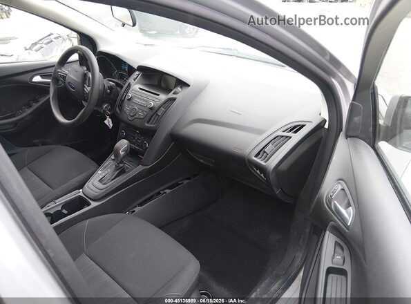 1FADP3F2XHL330445 2017 FORD FOCUS Silver Սալոնի դիմացի տեսք