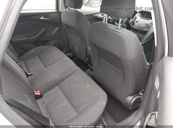 1FADP3F2XHL330445 2017 FORD FOCUS Silver VIN կոդի պիտակի տեսք