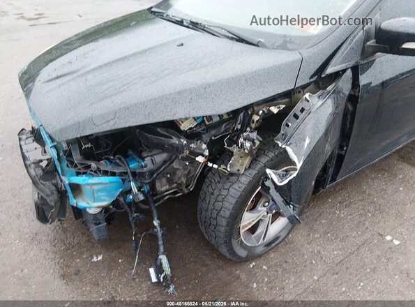 1FADP3FE4HL302618 2017 FORD FOCUS Black Widok z przodu