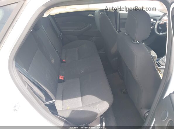 1FADP3H22JL202249 2018 FORD FOCUS White 