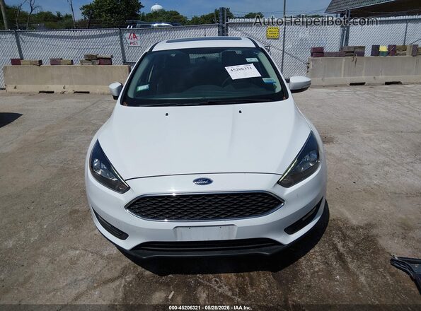 1FADP3H26JL203582 2018 FORD FOCUS White ხელსაწყოთა პანელის ხედი