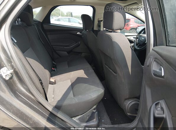 1FADP3H27HL332974 2017 FORD FOCUS Gray VIN կոդի պիտակի տեսք