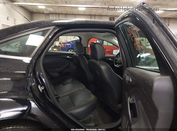 1FADP3J20JL232022 2018 FORD FOCUS Black VIN კოდის სტიკერის ხედი