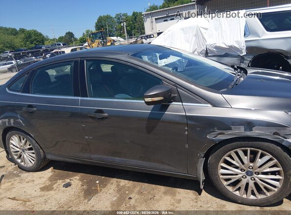 1FADP3J24HL340072 2017 FORD FOCUS Gray Vista frontal