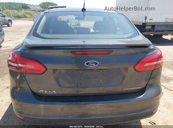 1FADP3J24HL340072 2017 FORD FOCUS Gray 