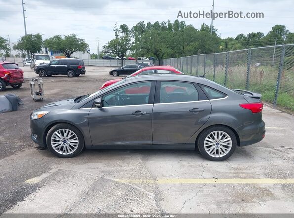 1FADP3J27JL247181 2018 FORD FOCUS Серый 