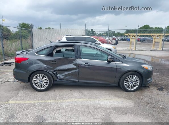 1FADP3J27JL247181 2018 FORD FOCUS Серый 