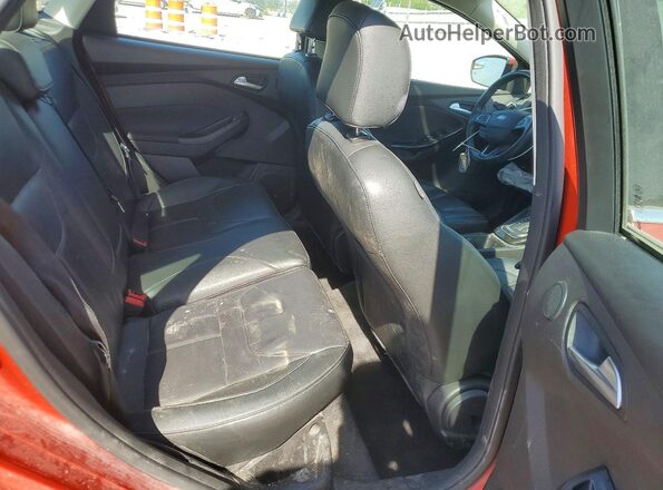 1FADP3J2XJL277064 2018 FORD FOCUS Orange 