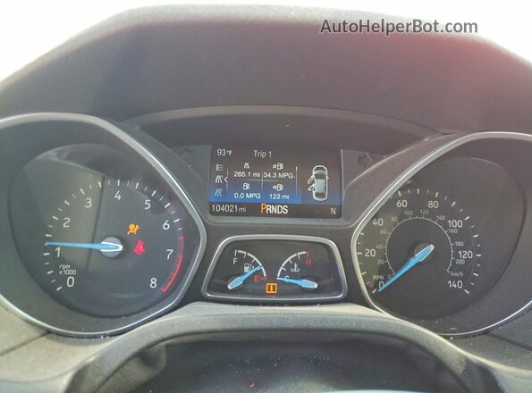 1FADP3J2XJL277064 2018 FORD FOCUS Orange 