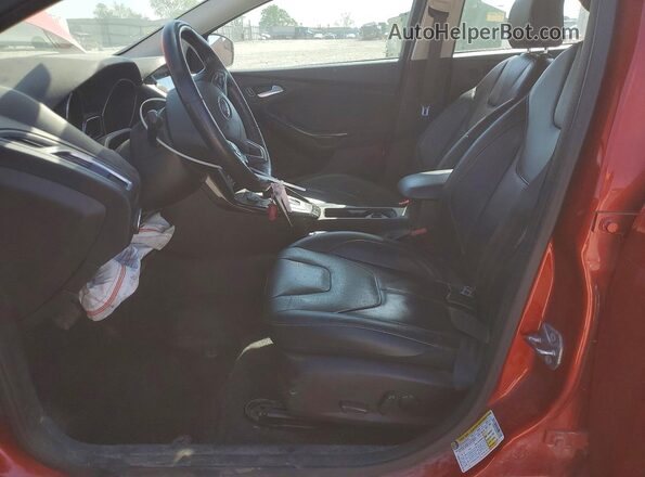 1FADP3J2XJL277064 2018 FORD FOCUS Orange 