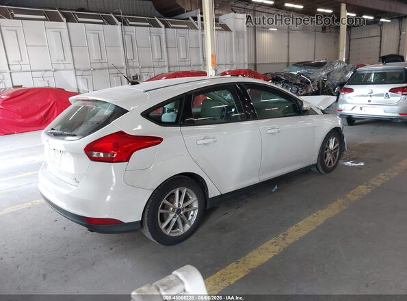 1FADP3K22GL270701 2016 FORD FOCUS White Rear right