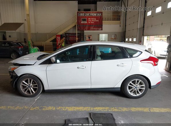 1FADP3K22GL270701 2016 FORD FOCUS White 360 interior view