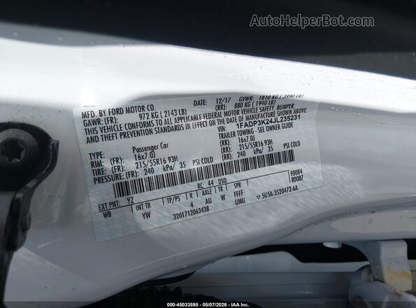 1FADP3K24JL235231 2018 FORD FOCUS White 